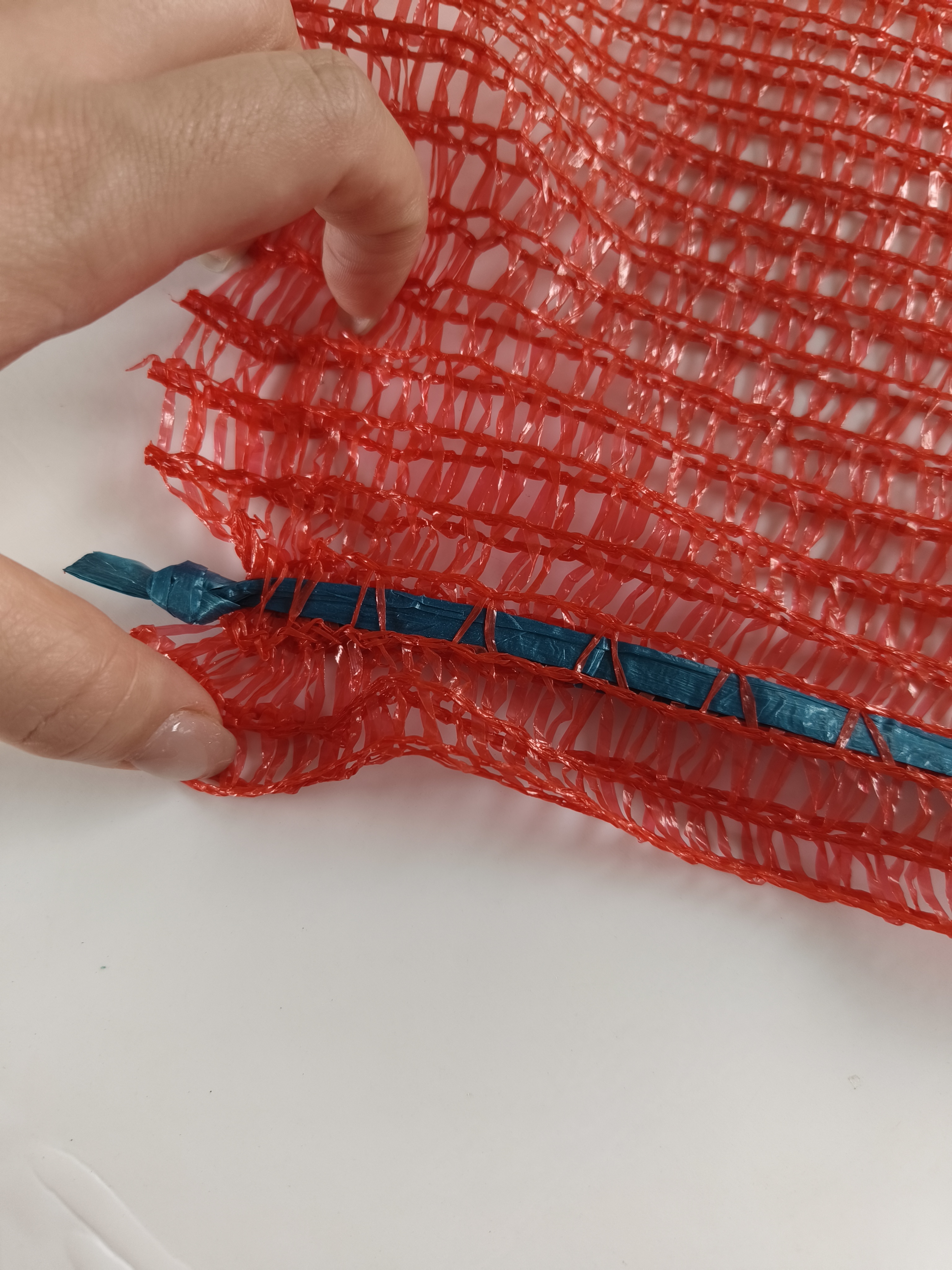 25×39 红色针织网眼袋