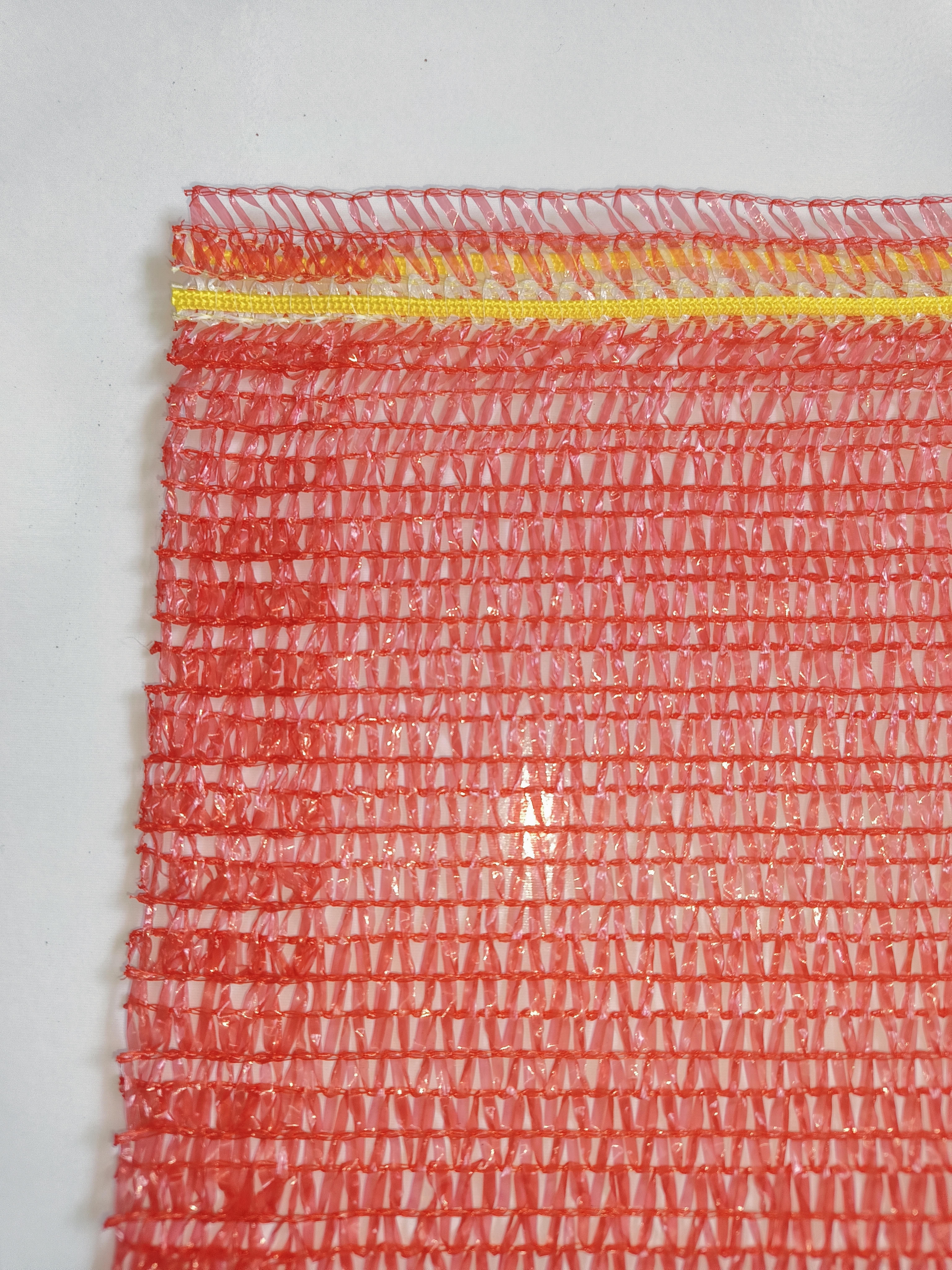 23×34 红色网眼袋